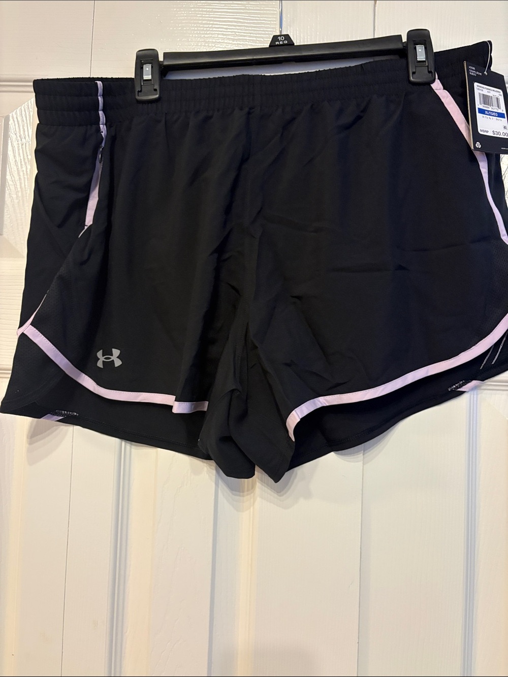 674 Under Armour Black Women's Athletic Shorts with Light Purple Trim